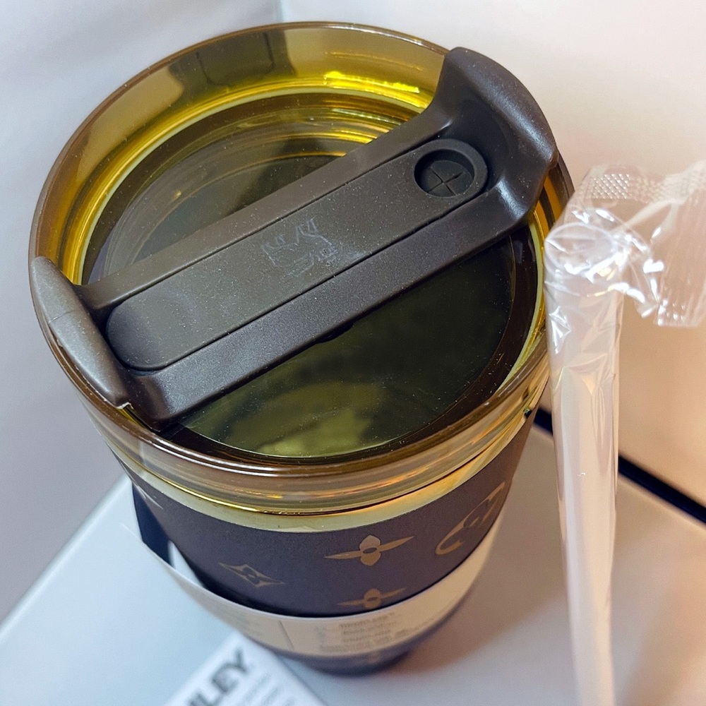 Stanley Louis Vuitton Unique Collaboration 40oz Brown & Gold Tumbler - Picture 4 of 8